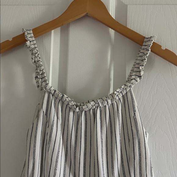 Dainty Hooligan Romper - Picture 3 of 11